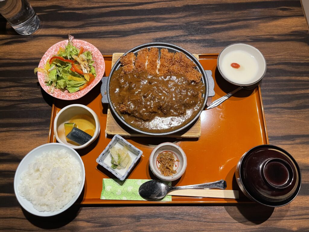 チキンカツカレー御膳