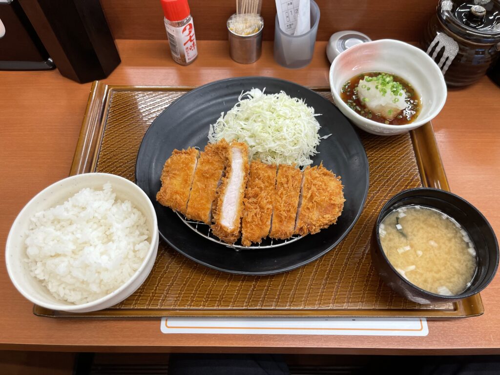 おろしロースカツ定食