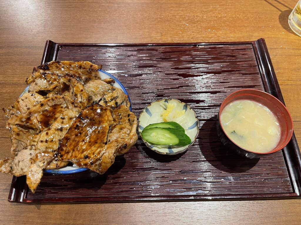 豚丼定食