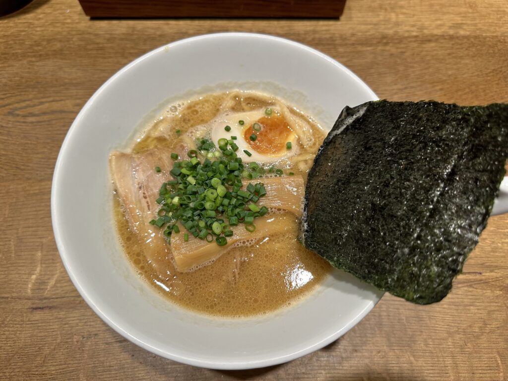 鶏白湯麺