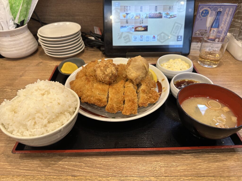 チキンチキン定食（横から）