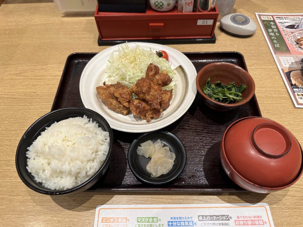 若鶏の唐揚げランチ