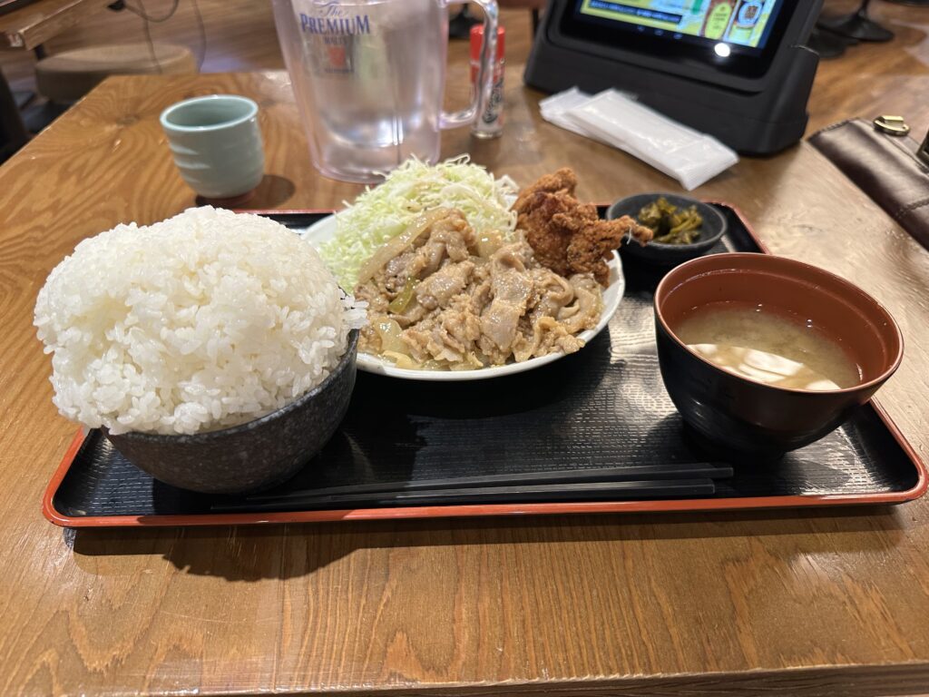 ご飯爆盛り