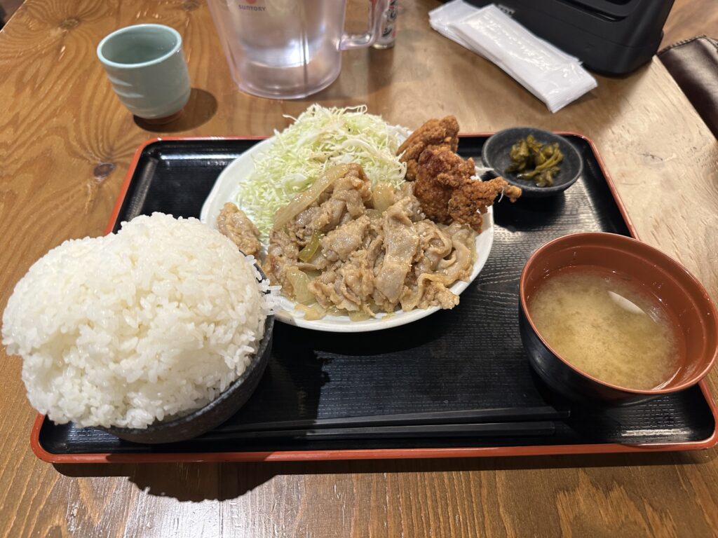 極みの生姜焼き&唐揚げとご飯爆盛り