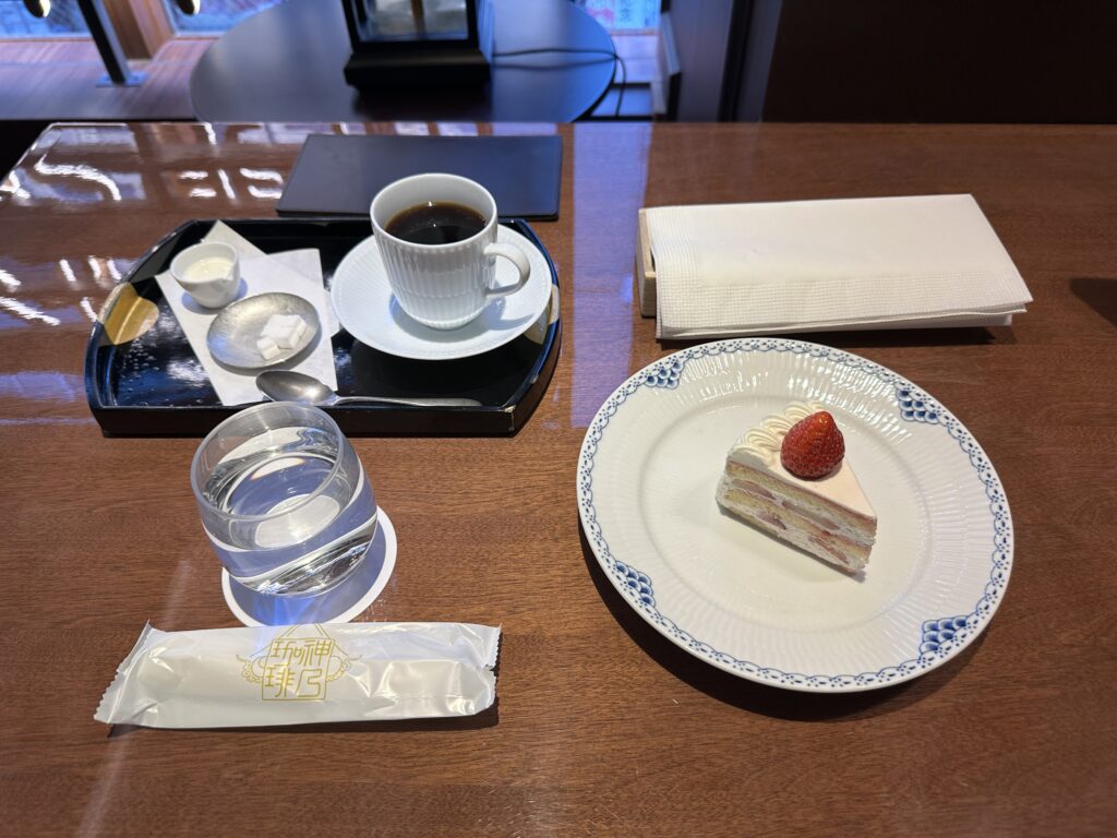 平日ケーキセット