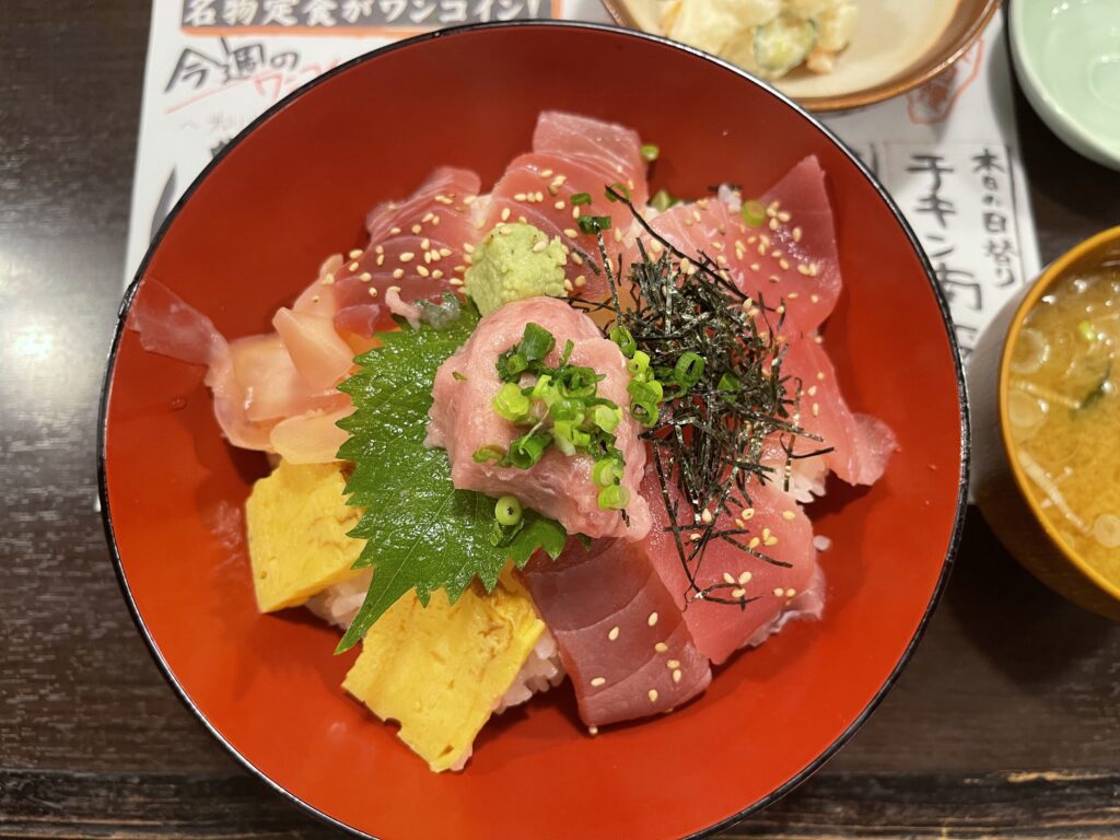 まぐろ丼