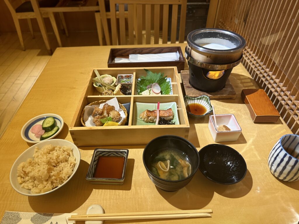 とうふ料理吉座