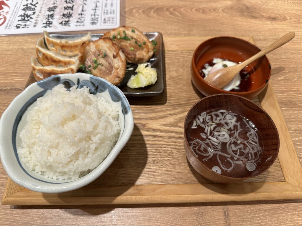 餃子チャーシュー定食