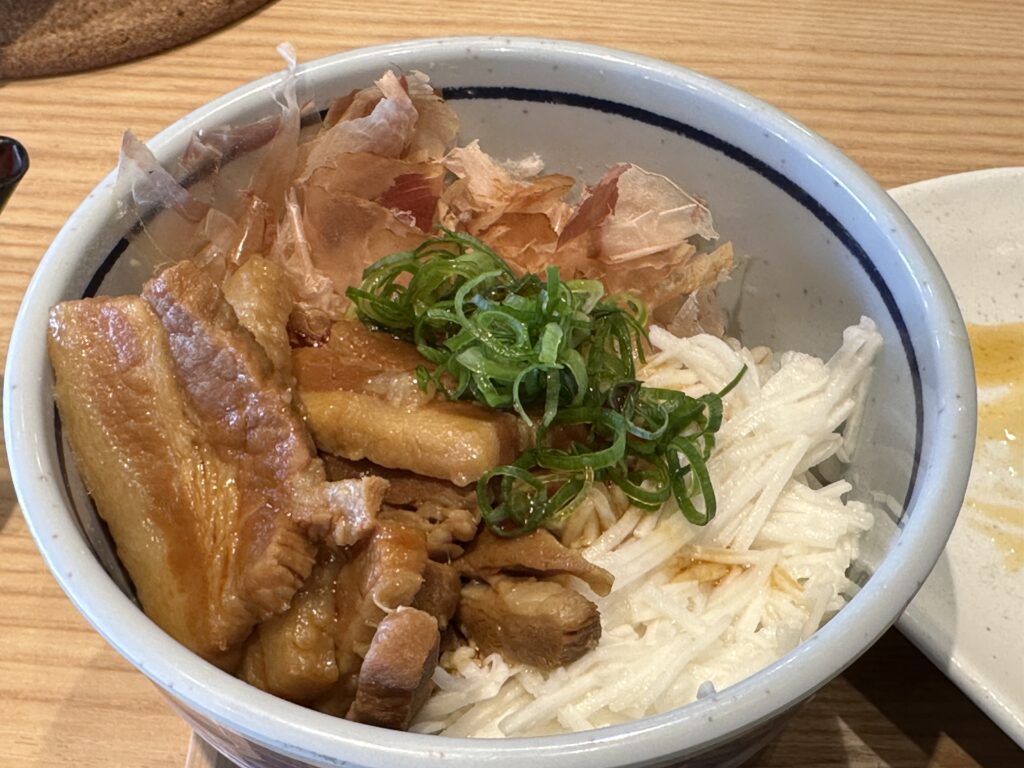 ミニ肉とろろ麦めし