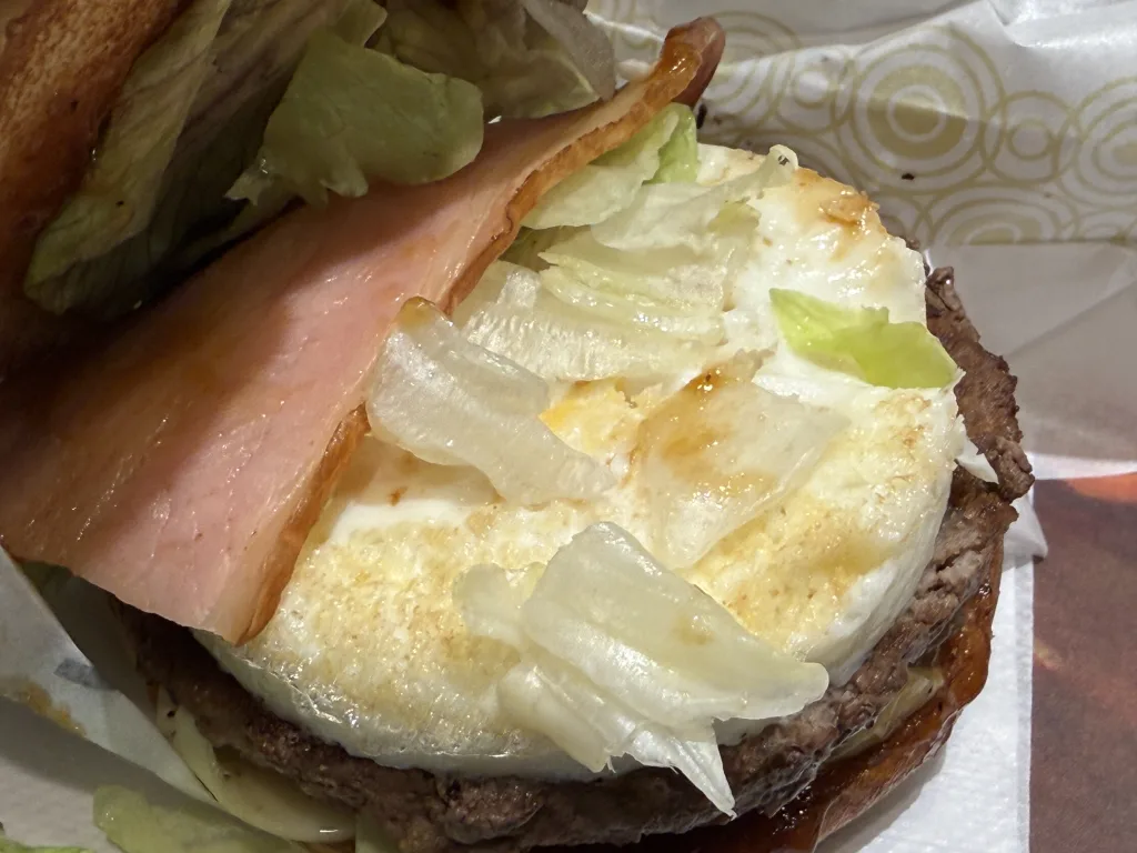 たまごベーコンダブル肉厚ビーフ