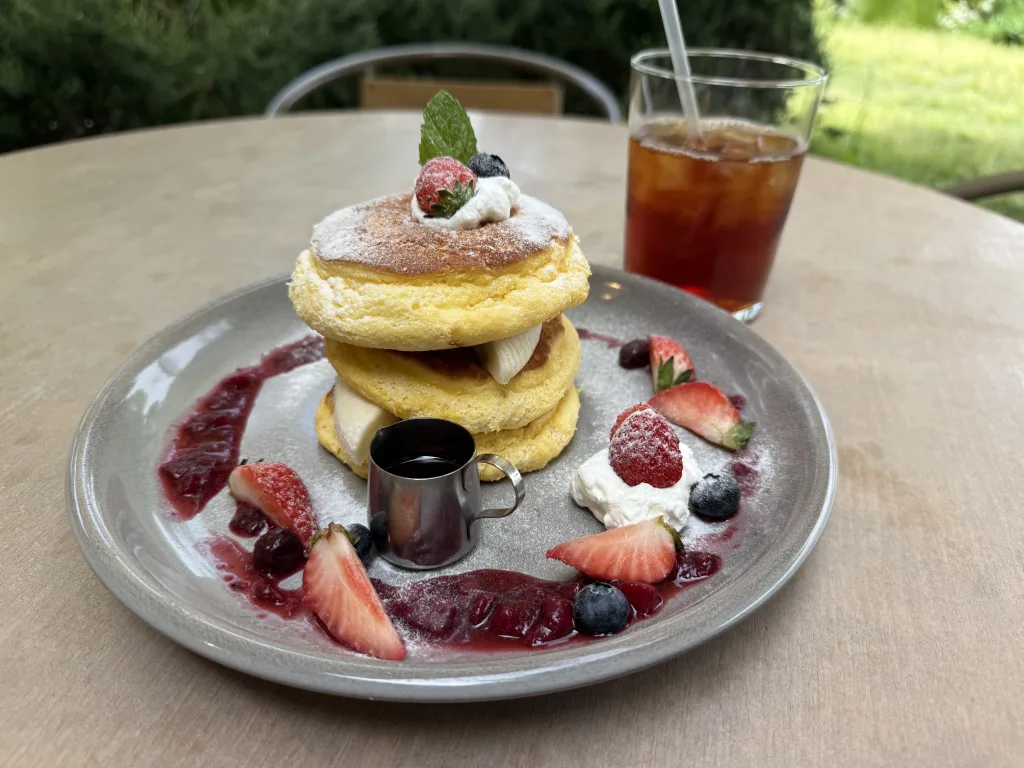 EVERYONEsのパンケーキと紅茶