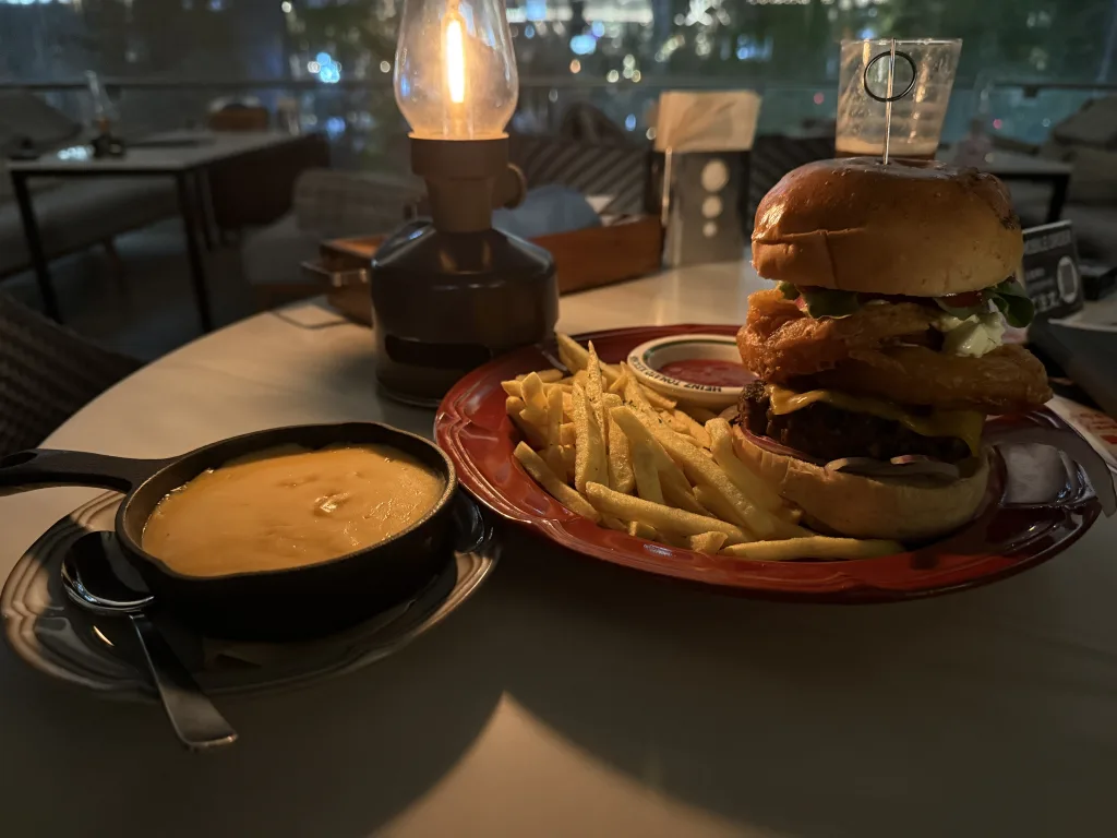 スーパーチーズバーガー