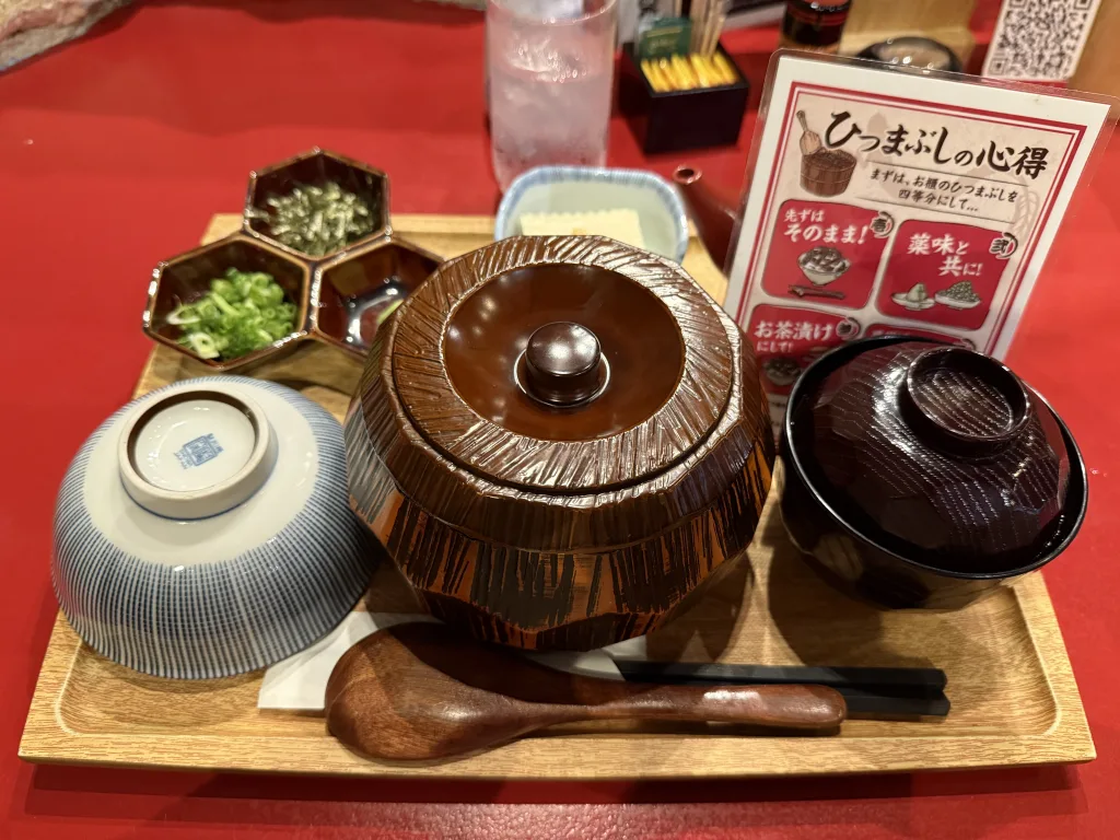 名古屋名物の上ひつまぶし定食