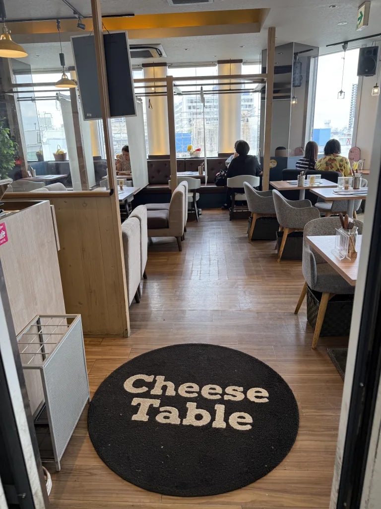 CheeseTable店内