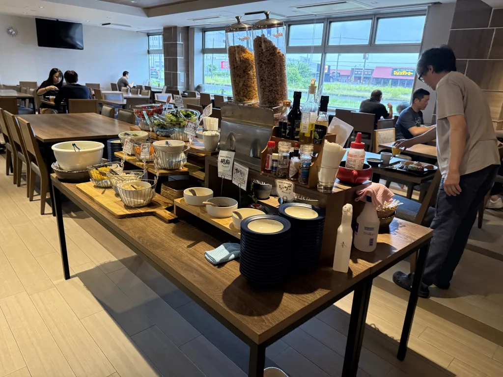 サラダコーナー