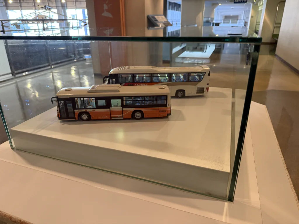 バス模型