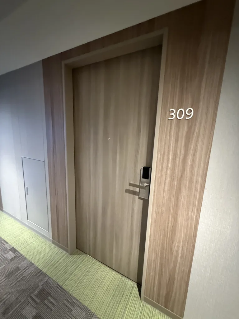 部屋の入口