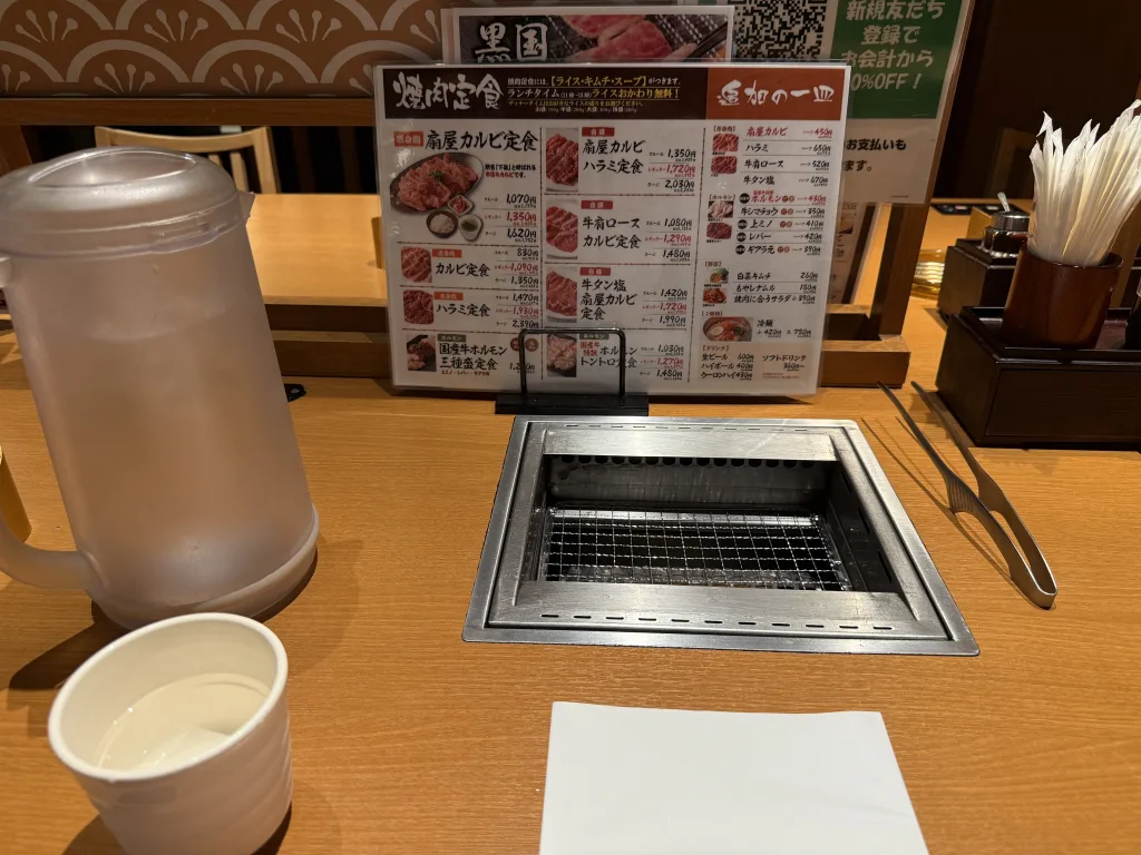 焼肉扇屋のカウンター席