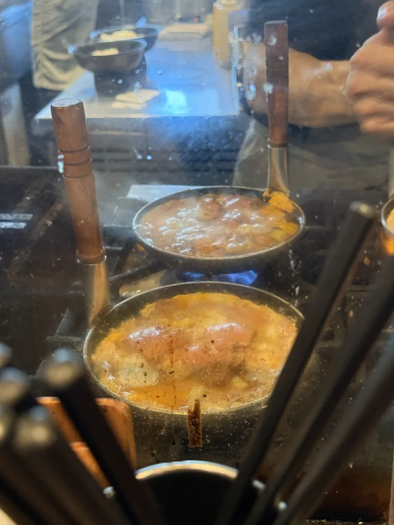 親子丼調理中