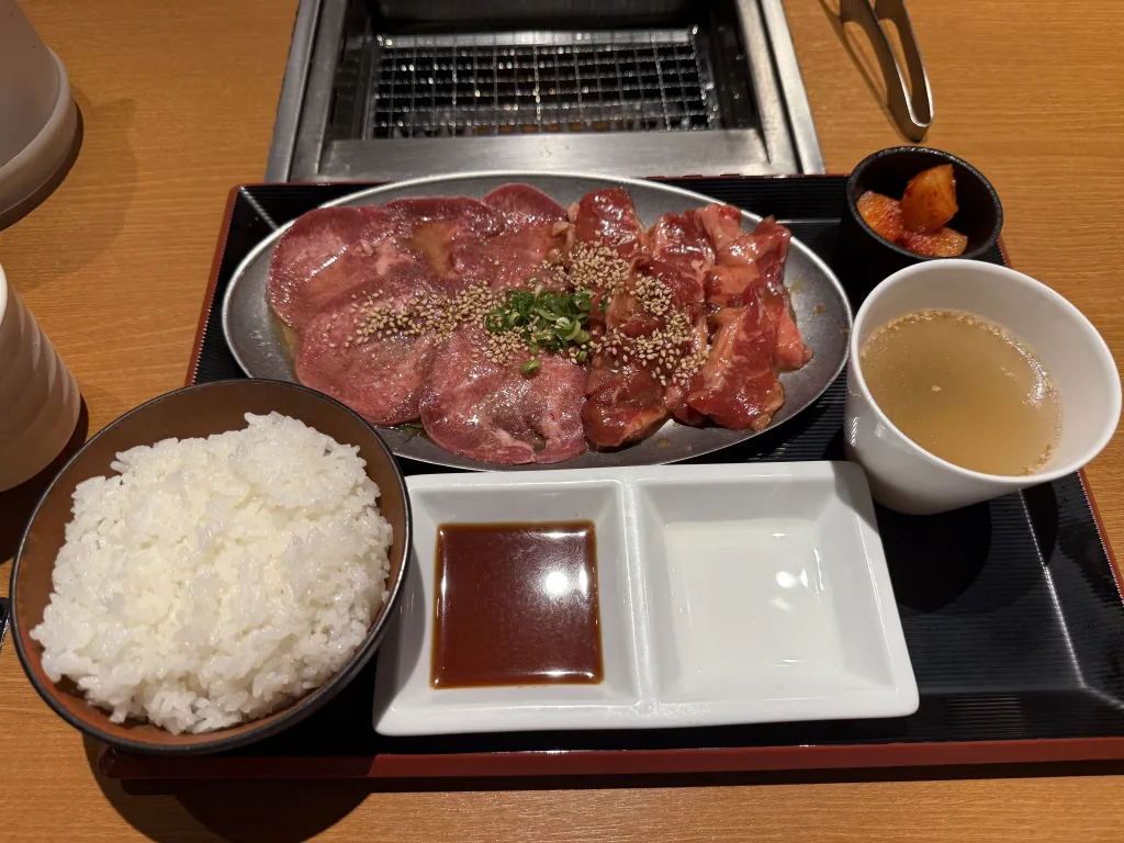 牛タン塩扇屋カルビ定食(ラージ)