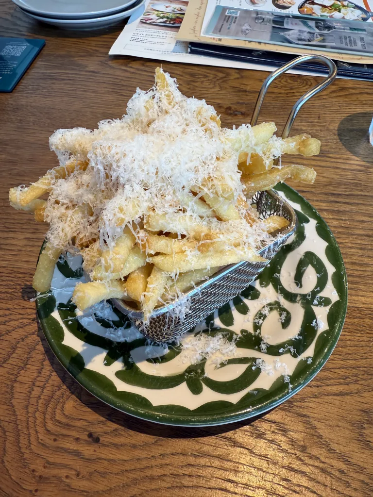 チーズフレンチフライ