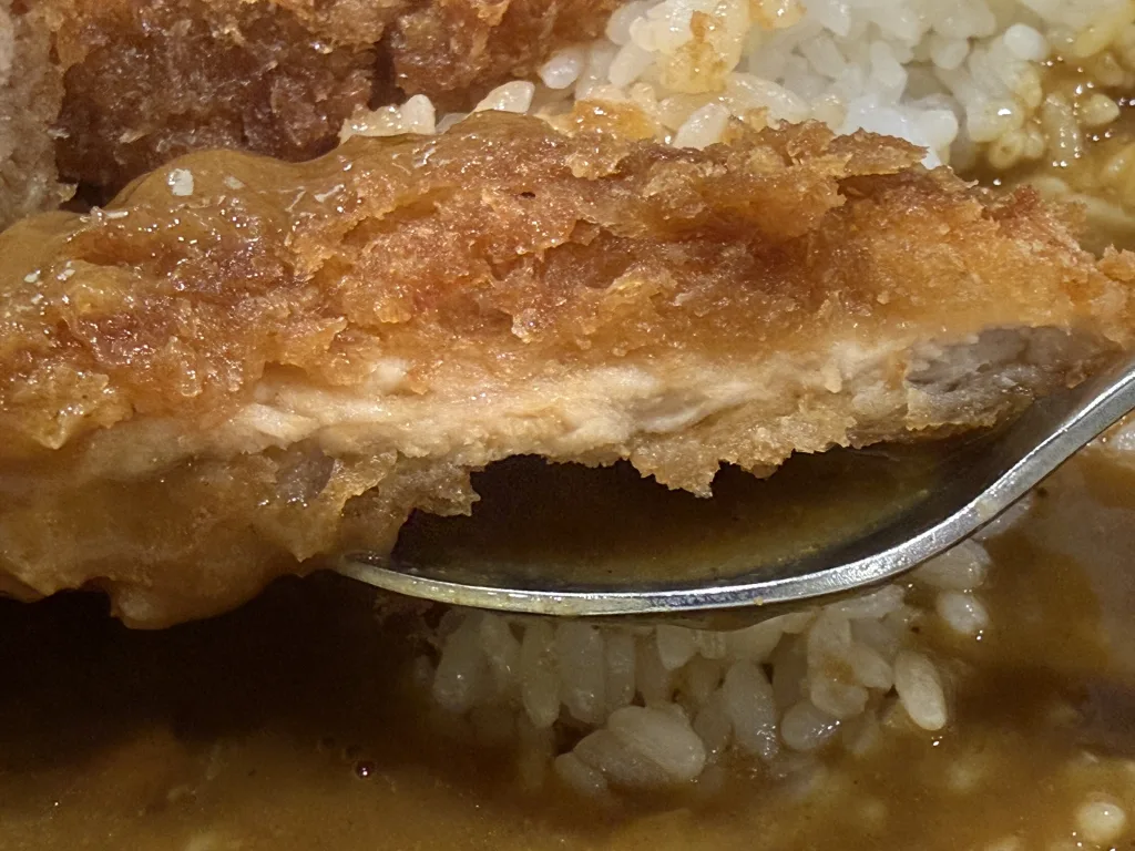 わらじカツの厚み