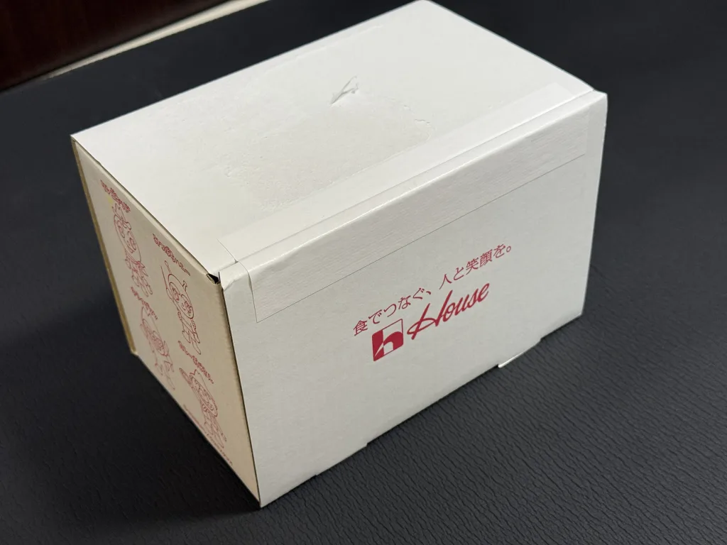 ハウス食品の優待品の箱