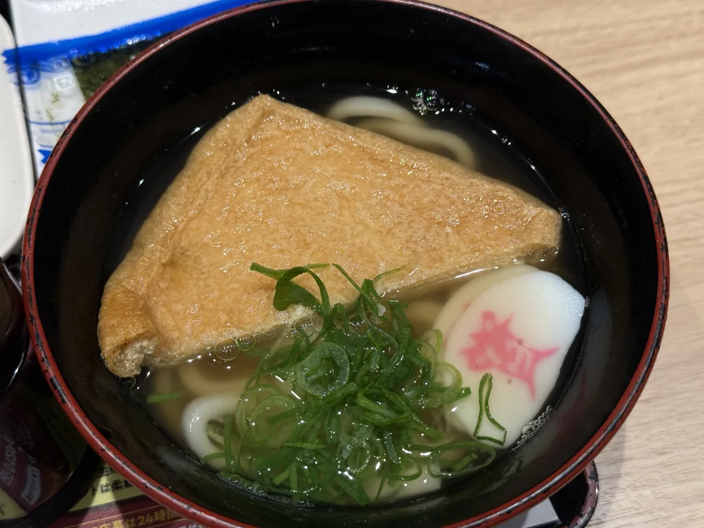 朝定食のきつねうどん