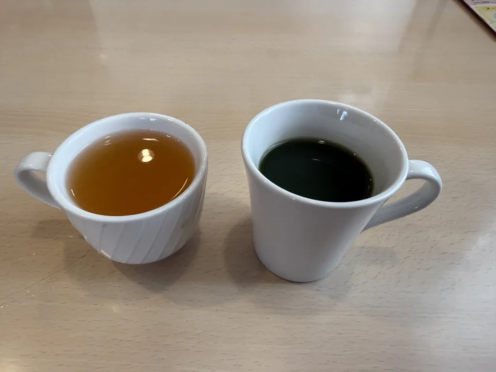 ジョナサンのドリンクとスープ