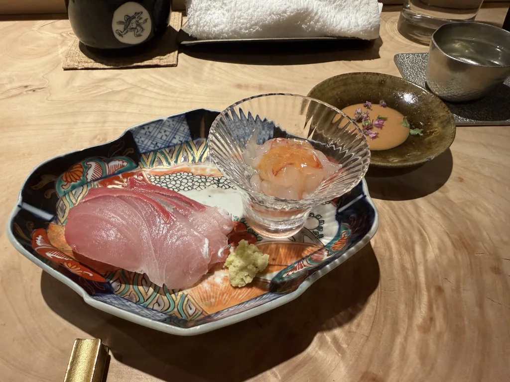 ぶりとボタンエビの刺身