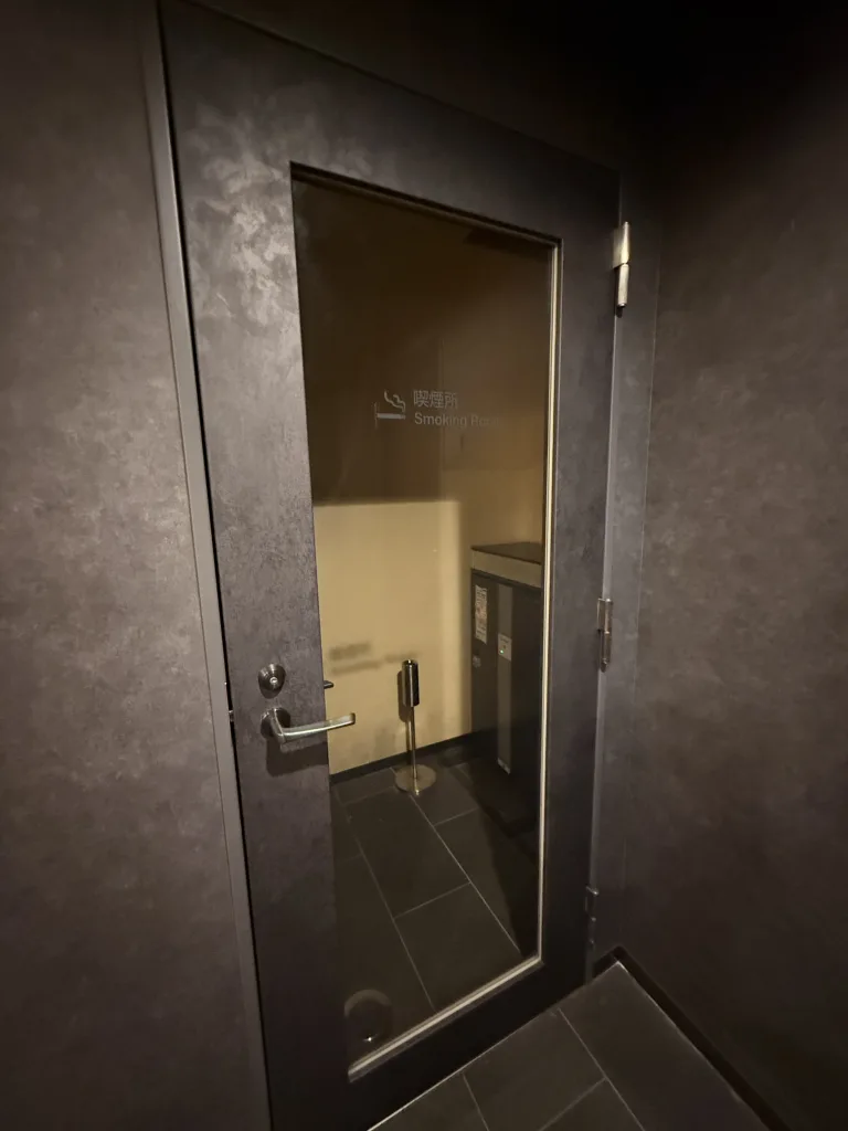 ココネ浅草の喫煙所