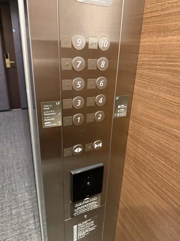 ココネ浅草のエレベータ