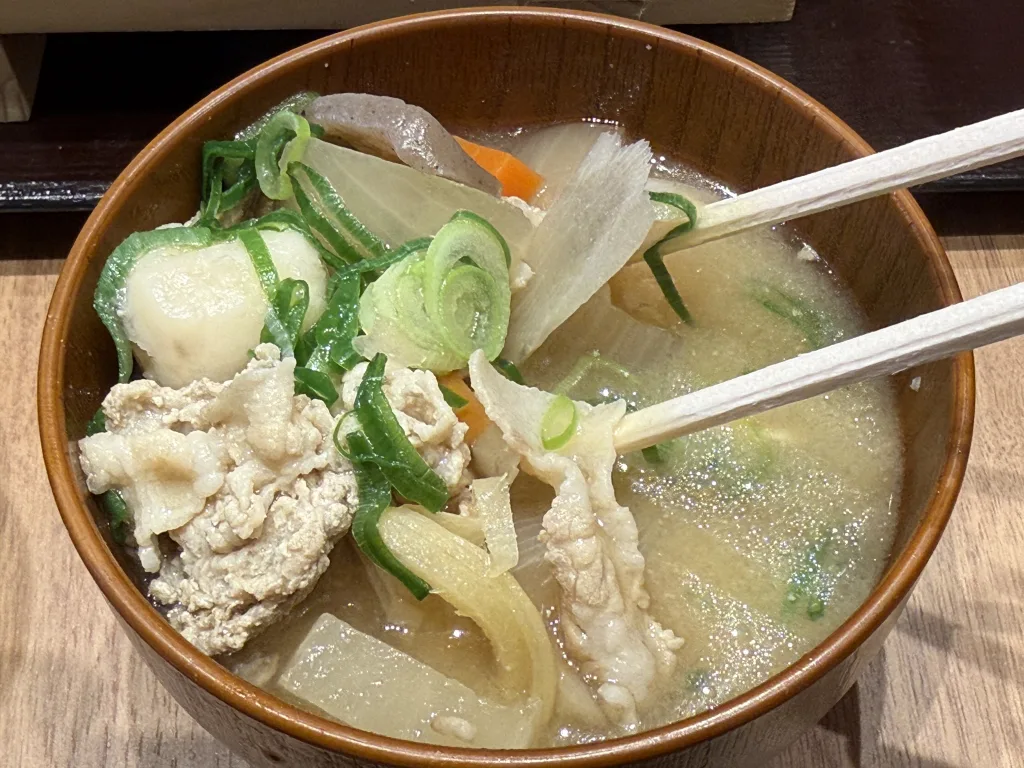 ひとにぎりの豚汁の具材