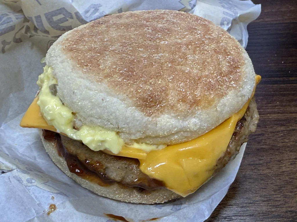 ポケモンバーガーのタルタルデミソーセージマフィン