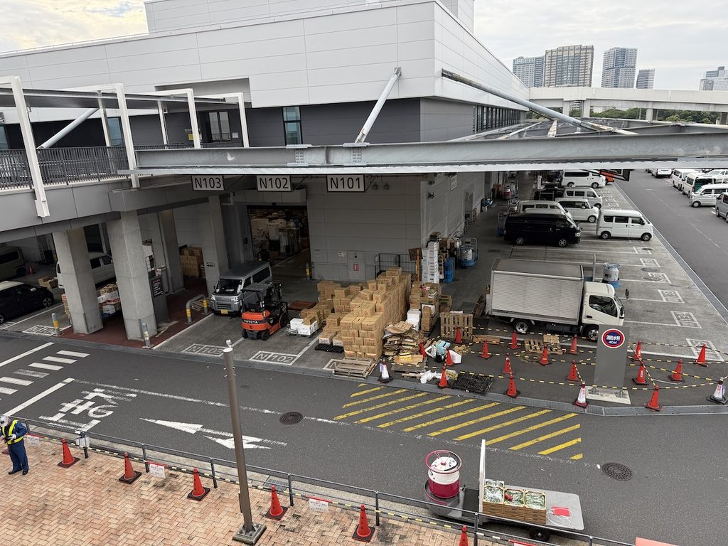 豊洲市場青果棟