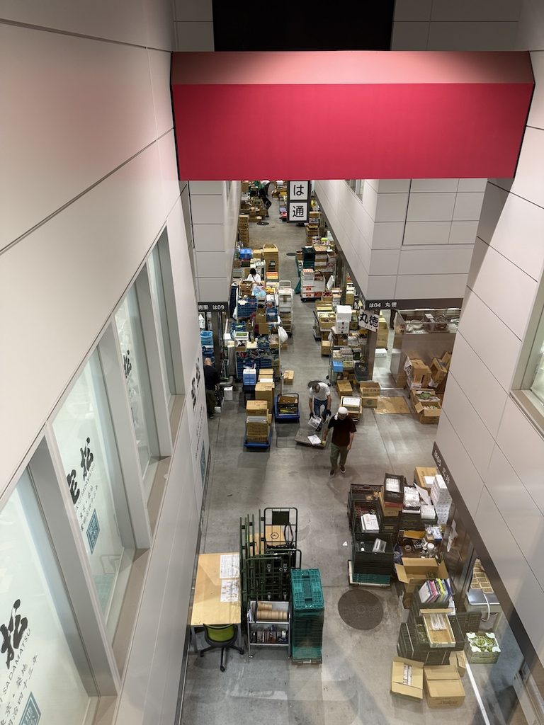 豊洲市場青果棟